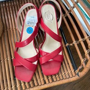 🆕 SimplyComfort Life Stride Red Criss-Cross Sandals (never worn)